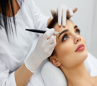 آرایشگر دائم صورت