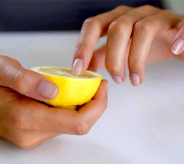 علل زردی ناخن و راههای درمان آن